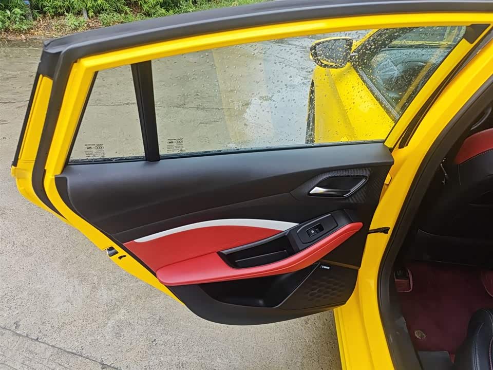 MG MG5