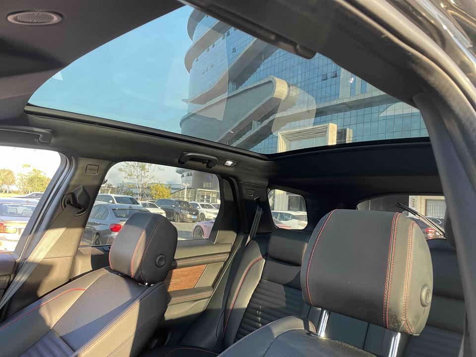 Land Rover Discover sports