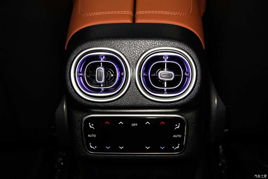 Mercedes-Benz GLC, 2025 23