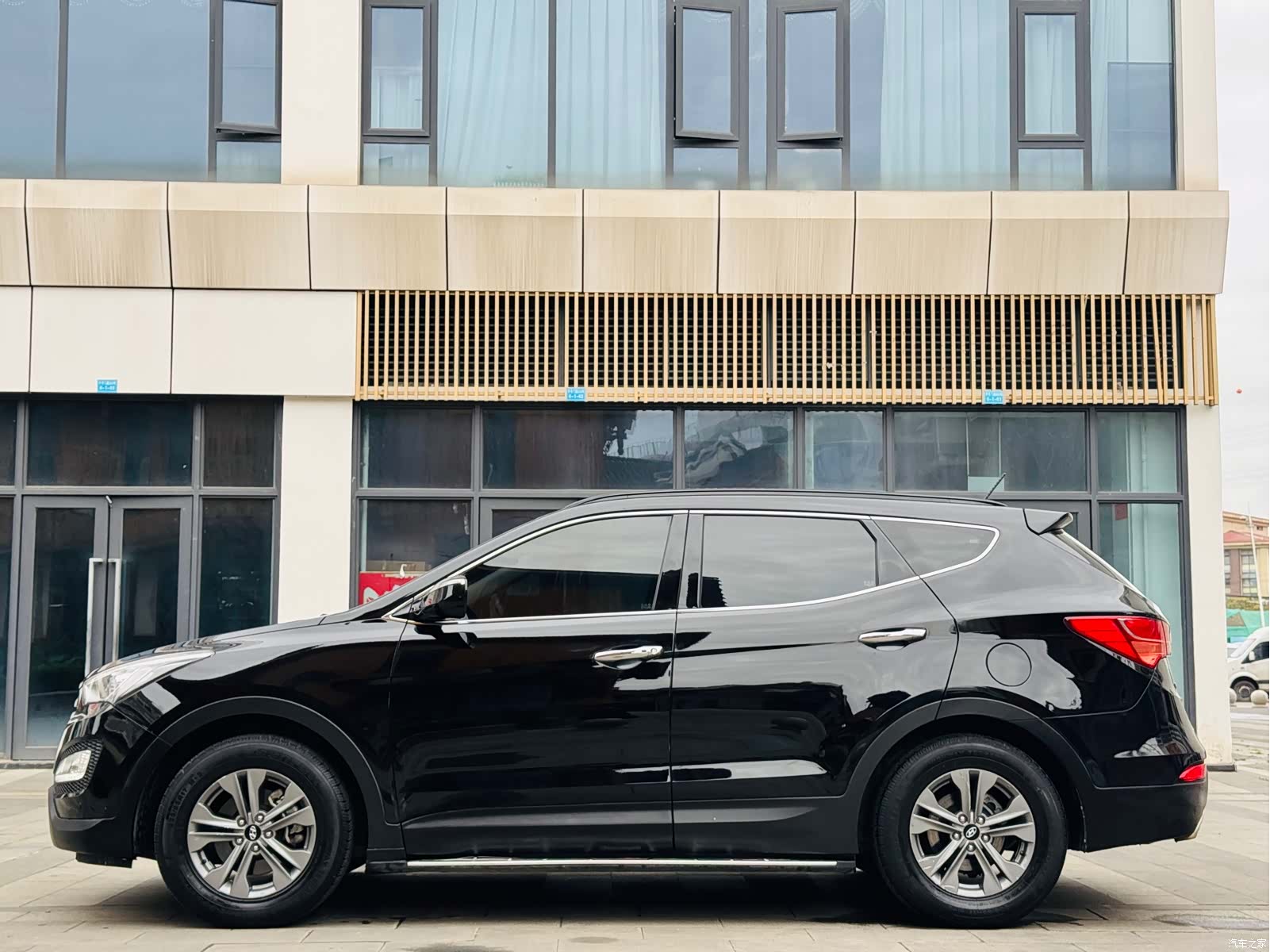 Hyundai Santa Fe, 2015 4