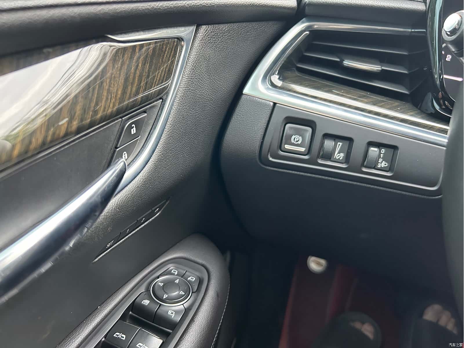 Cadillac XT5, 2017 18