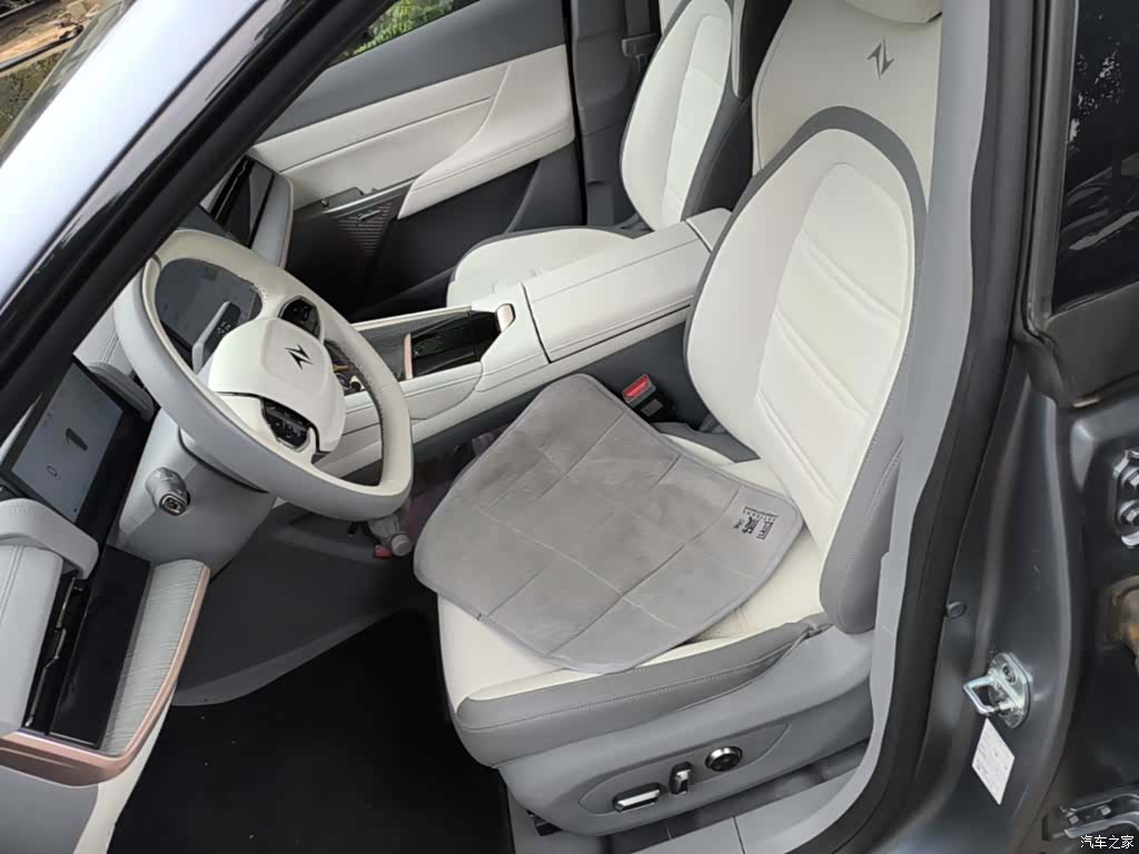 DongFeng eπ007, 2024 11