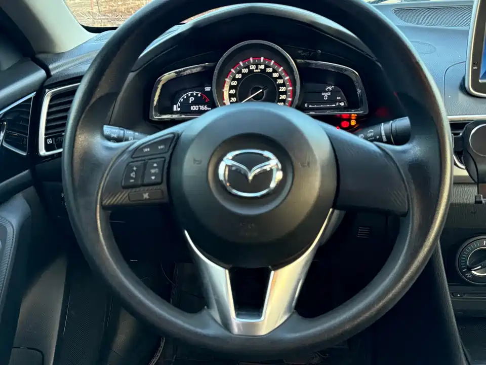 Mazda 3 Angkesaila Mazda 3 Angkesaila