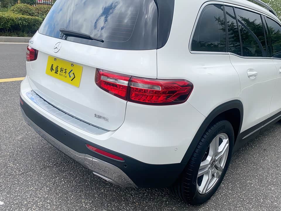 Mercedes-Benz GLB Mercedes-Benz GLB