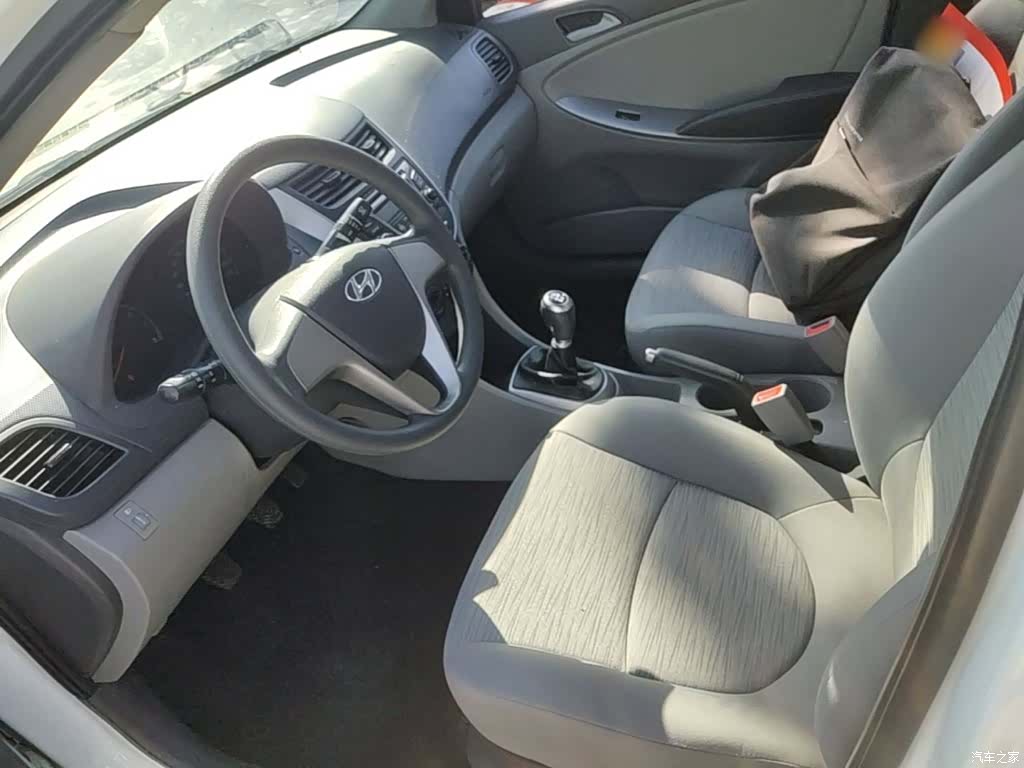 Hyundai GLS, 2017 11