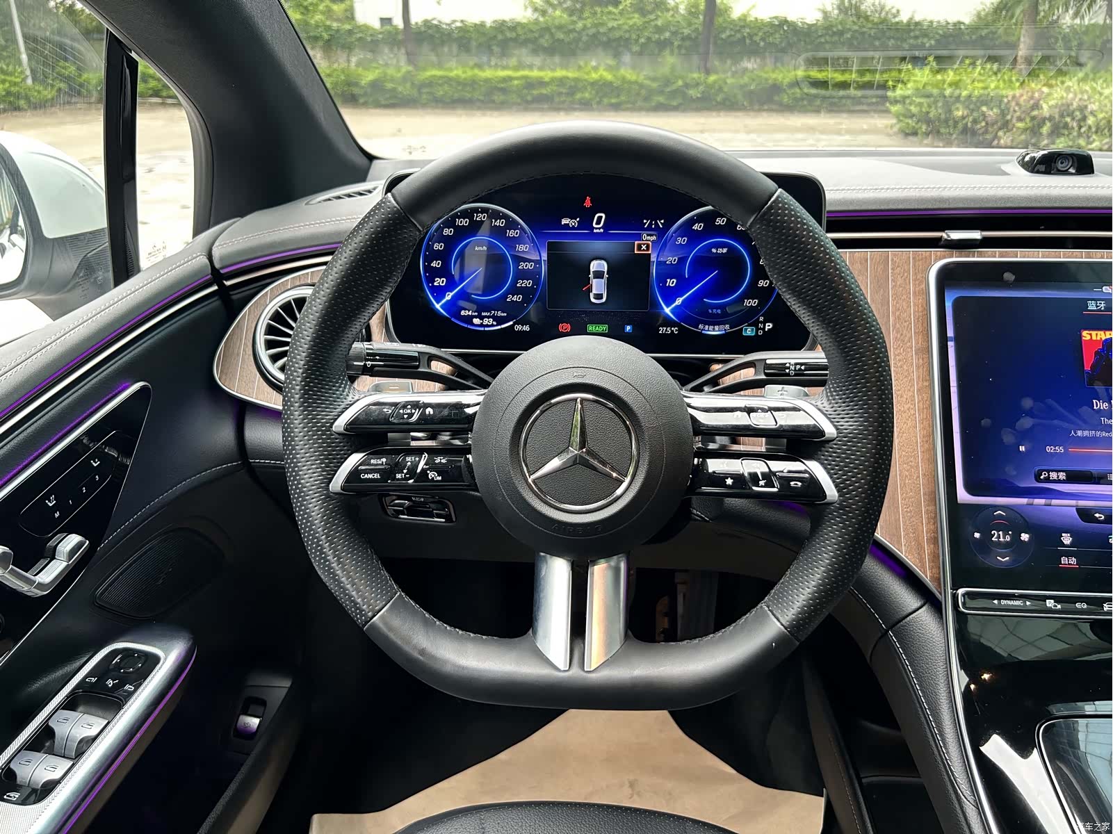 Mercedes-Benz EQE, 2023 13