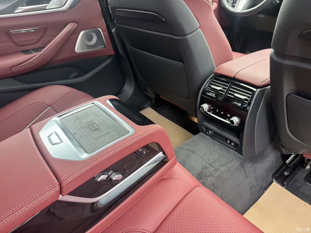 BMW 5 Series, 2023 9