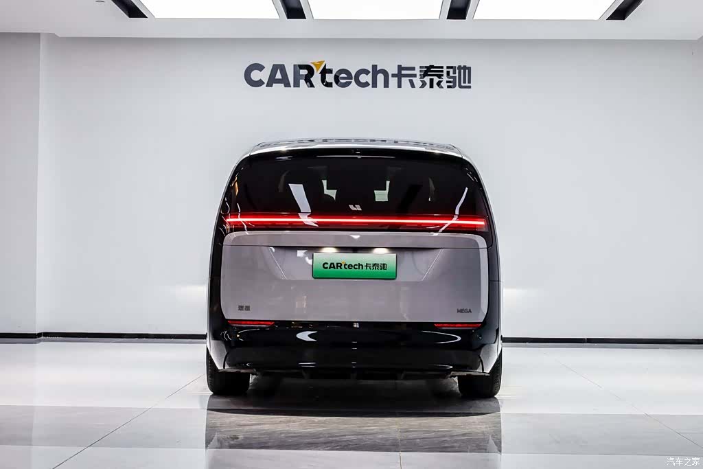Li Auto MEGA, 2025 все фото