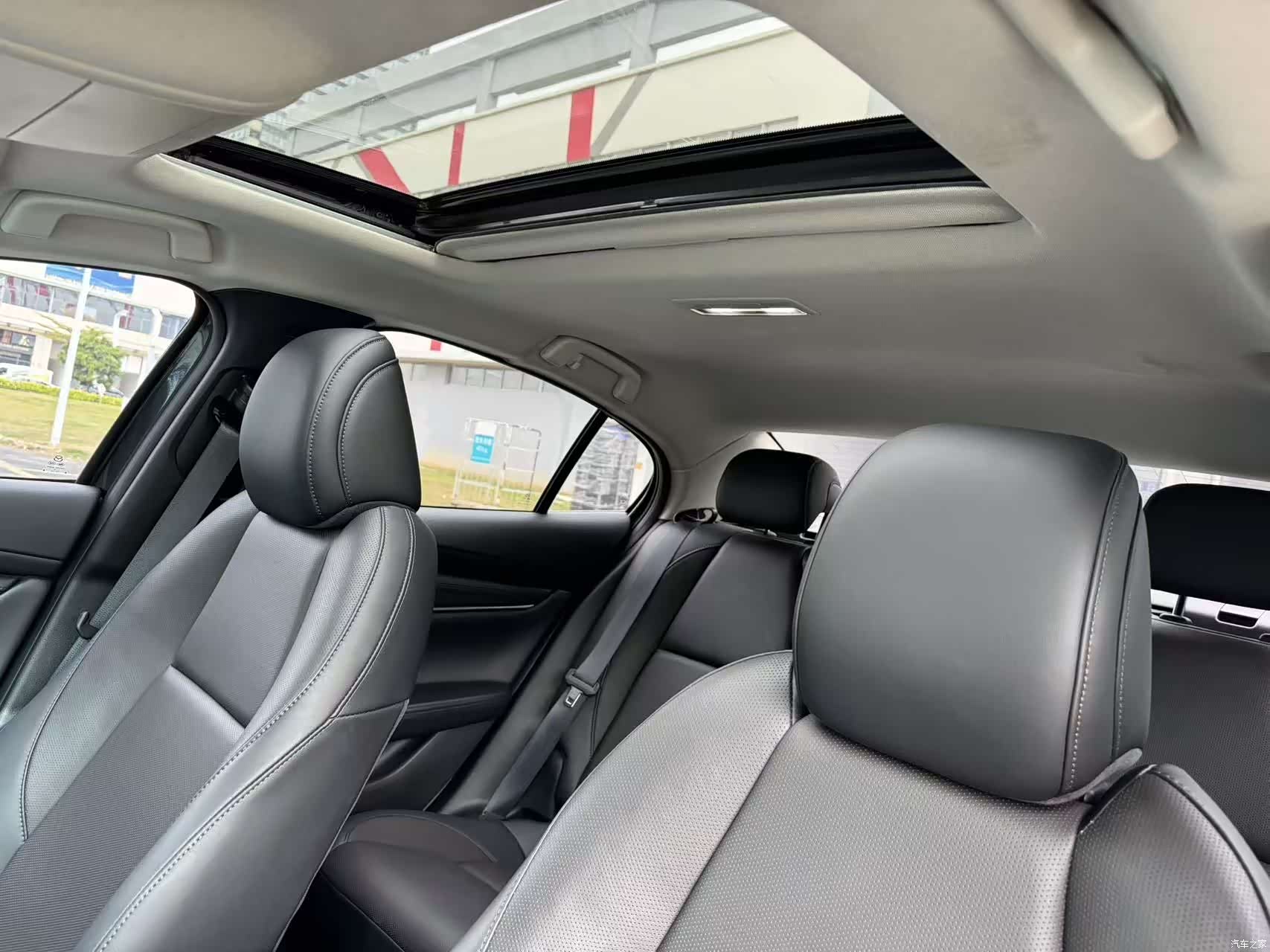 Mazda Mazda3, 2022 23