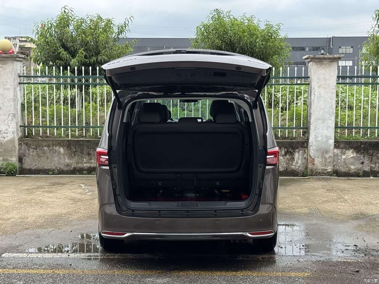 Buick GL8, 2022 6