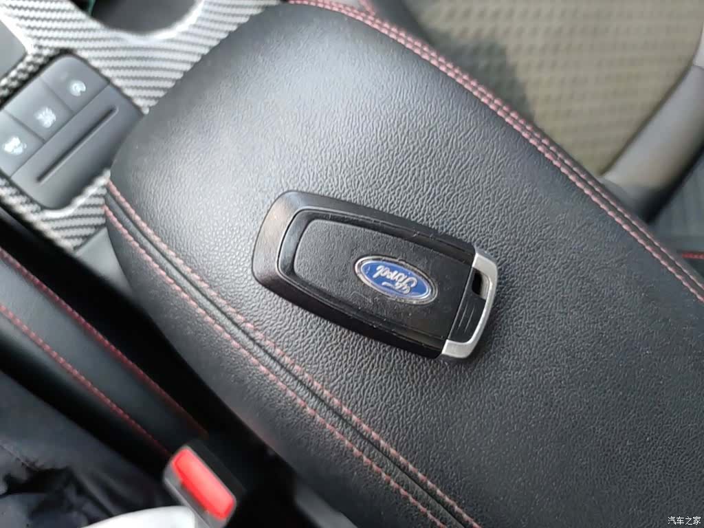 Ford Focus, 2019 9