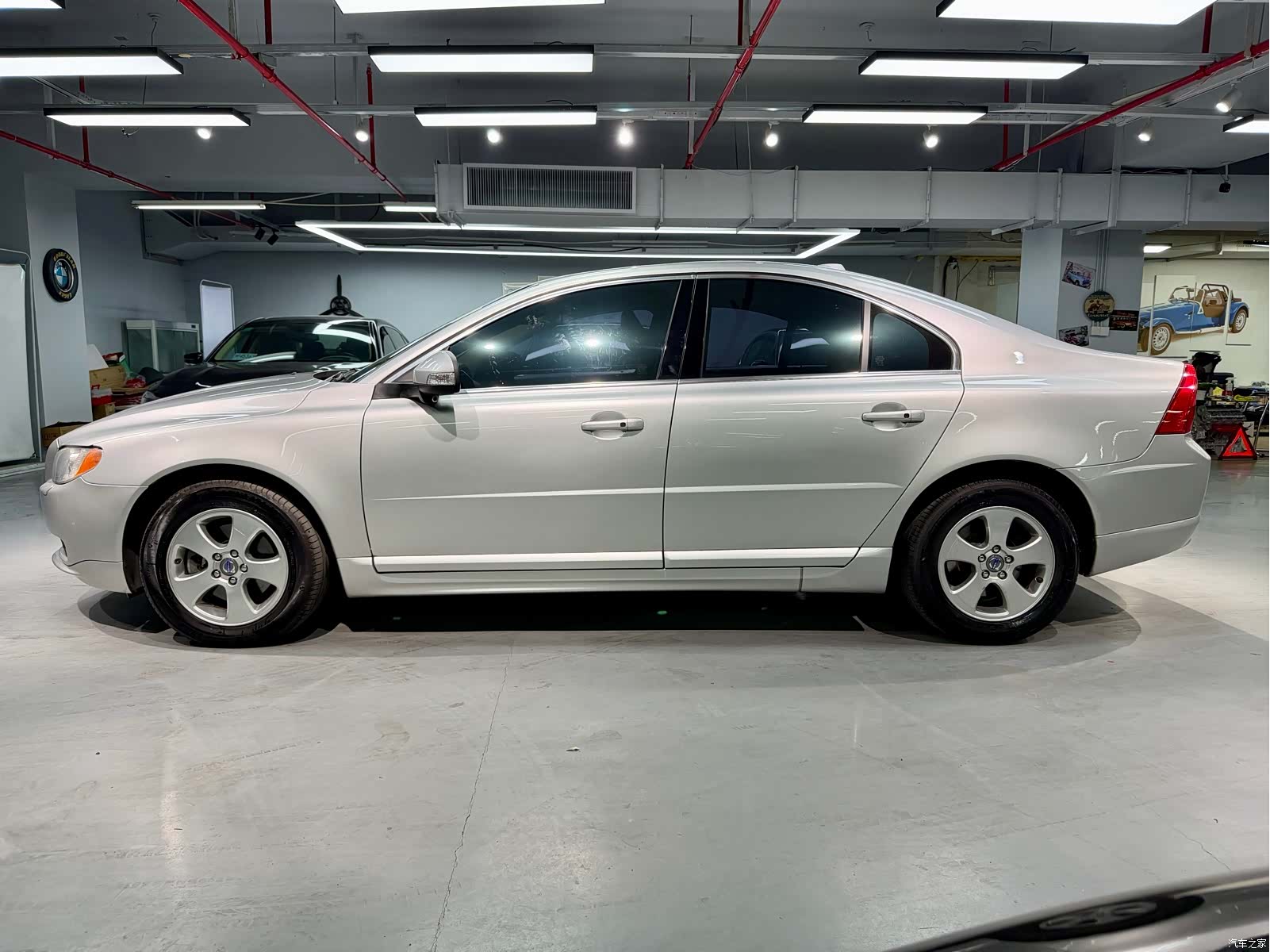 Volvo S80, 2009 4