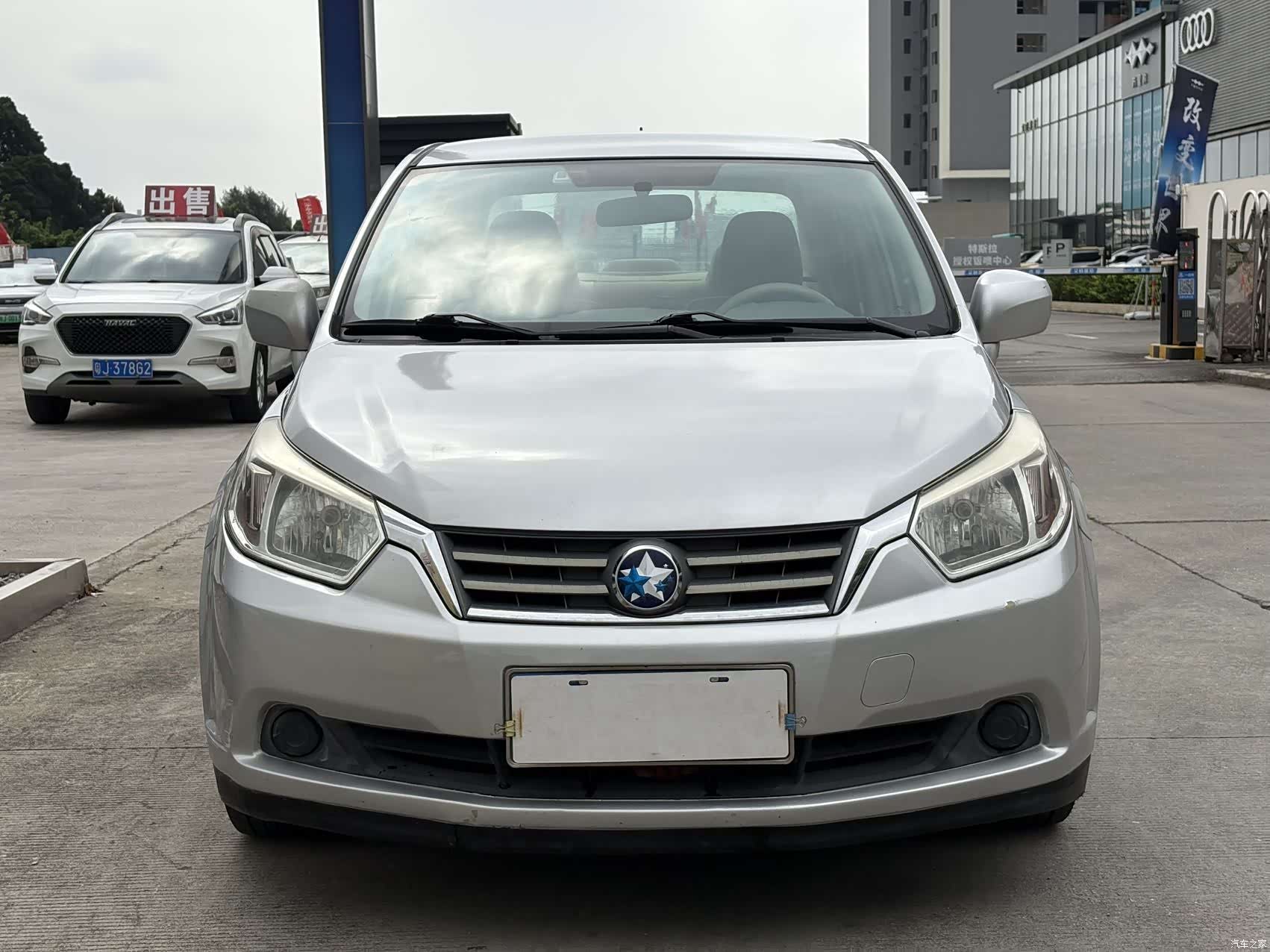 Nissan D50, 2015 2