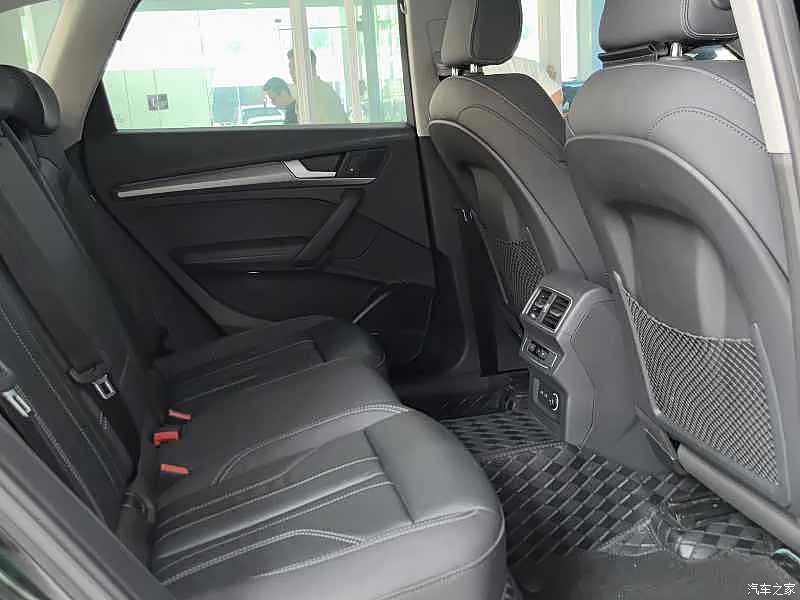 Audi Q5L, 2021 все фото