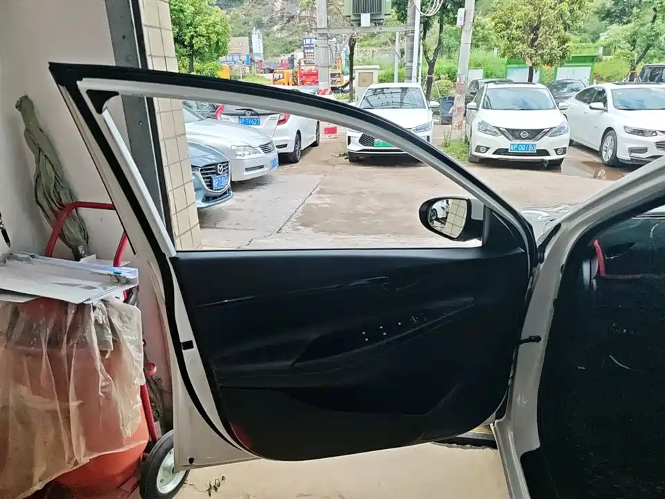 Hyundai Yuedong