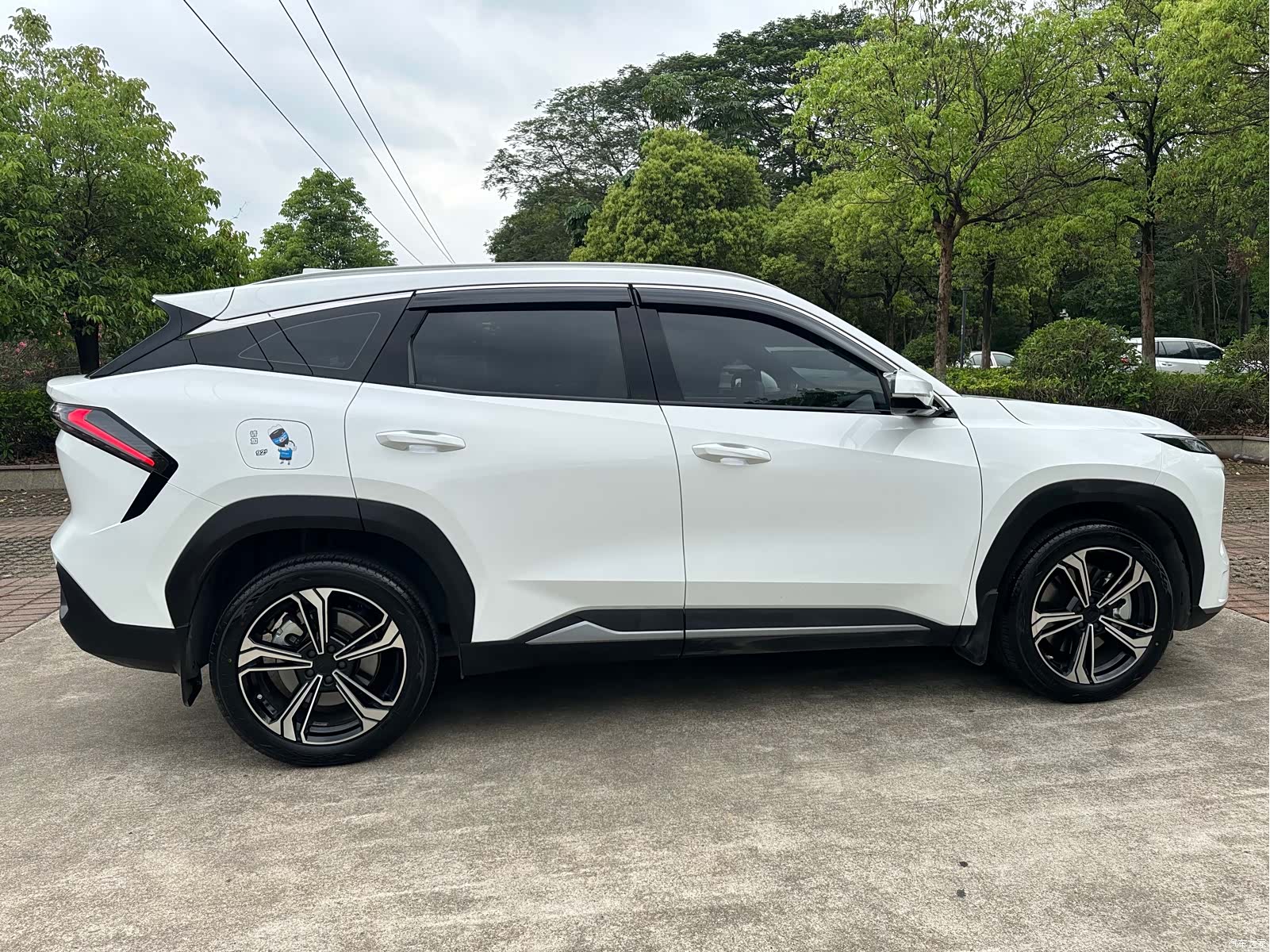 Geely Galaxy L7, 2024 22