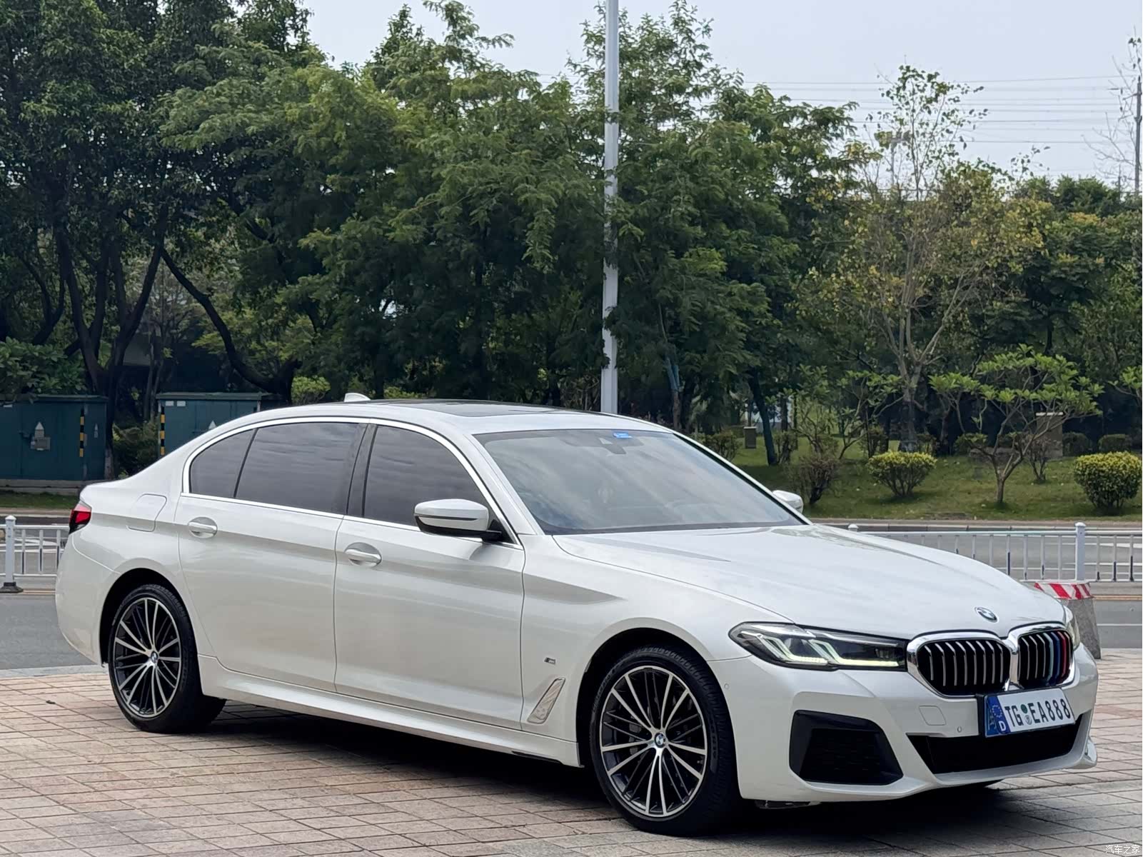 BMW 5 Series, 2021 3
