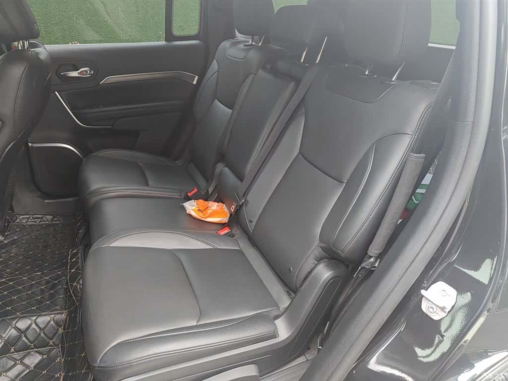 Jeep Grand Commander, 2019 18