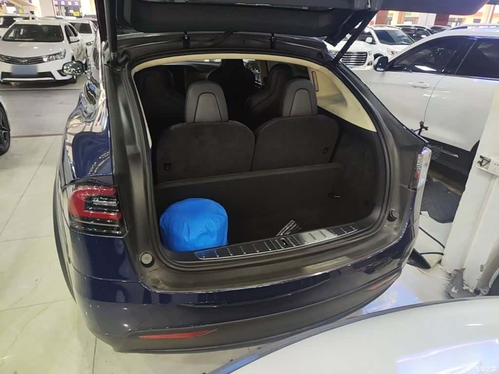 Tesla Model X, 2019 15