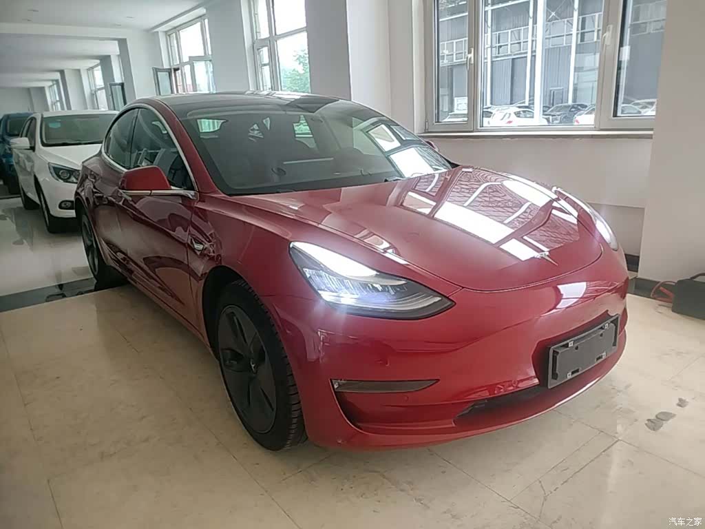 Tesla Model 3, 2019 4