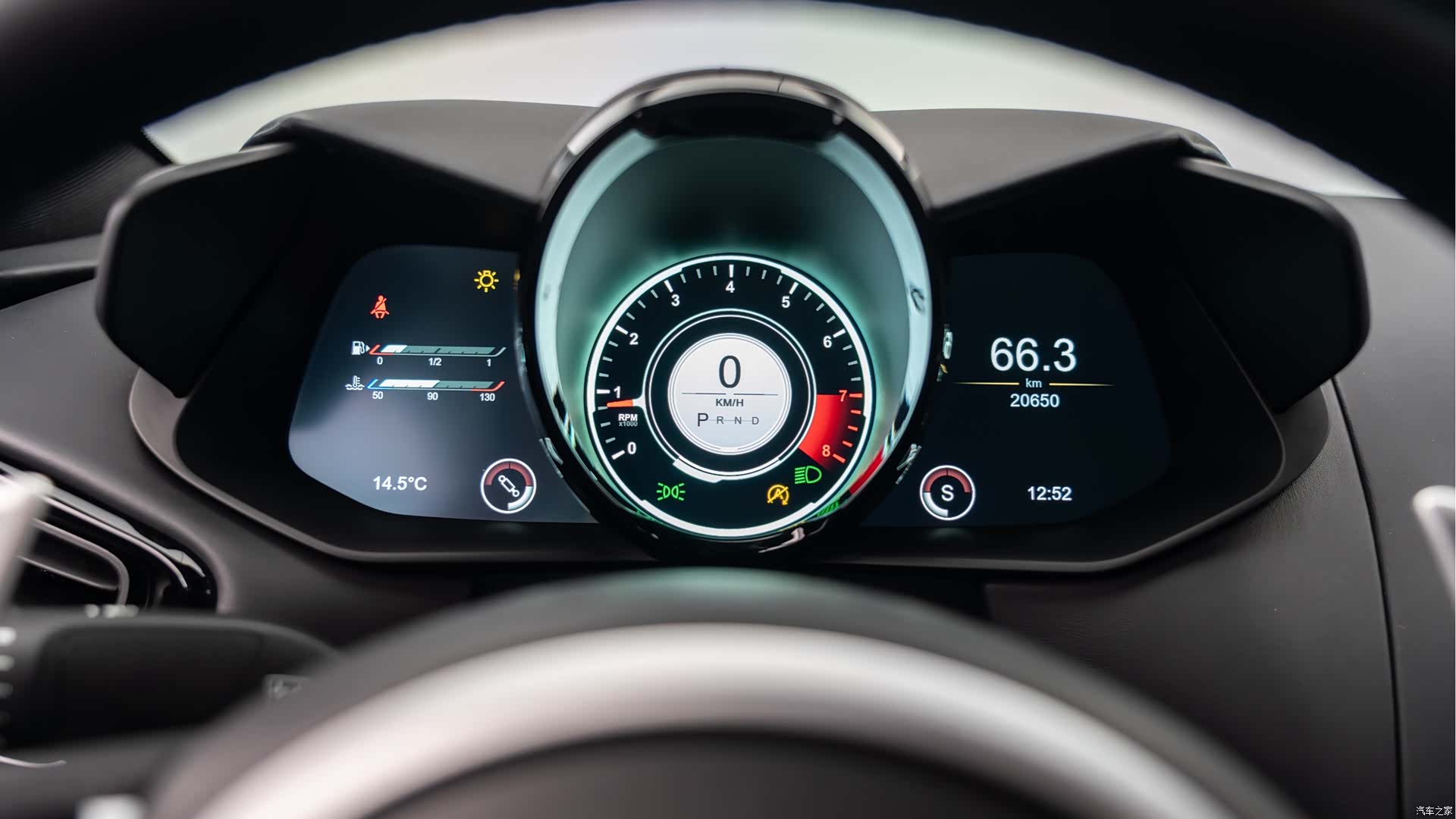 Aston Martin Vantage, 2022 6