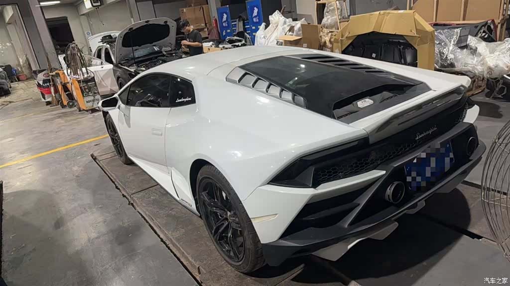 Lamborghini Huracán, 2023 6