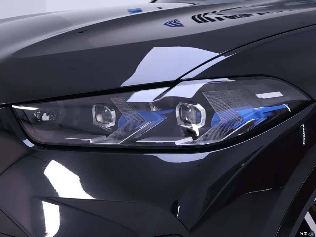 BMW X5, 2025 4