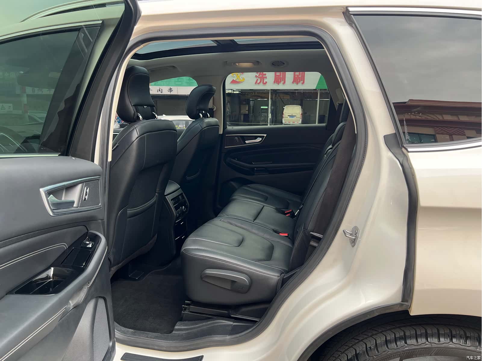 Ford Edge, 2017 10