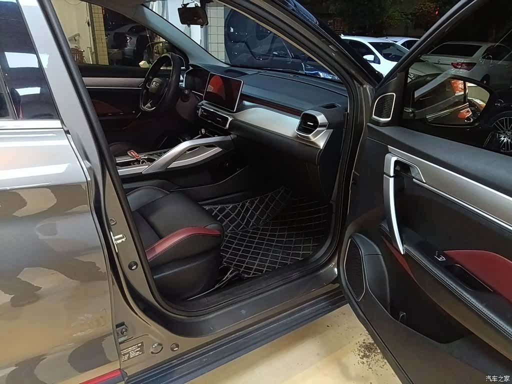 Geely Coolray, 2023 20