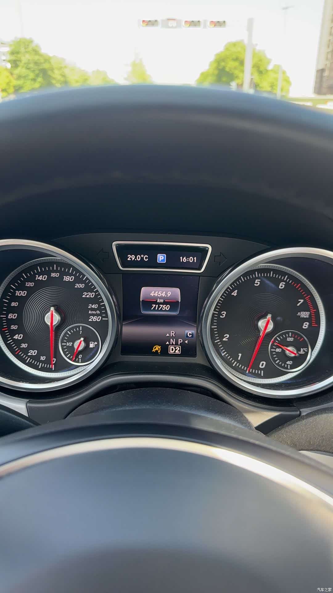 Mercedes-Benz GLE, 2018 3