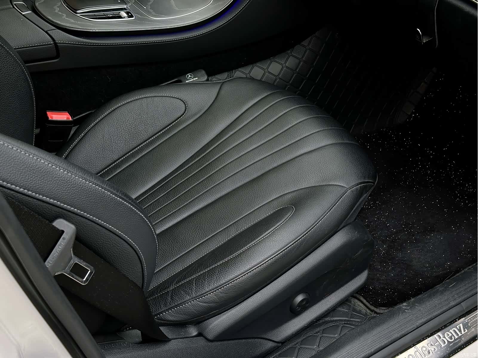 Mercedes-Benz CLS, 2022 10