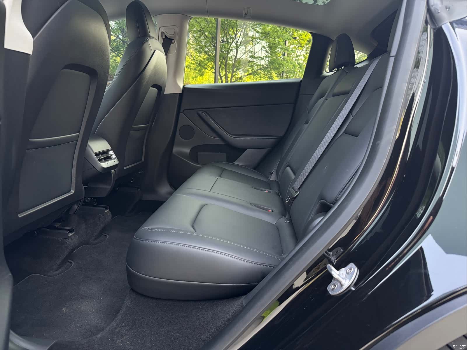 Tesla Model Y, 2022 8