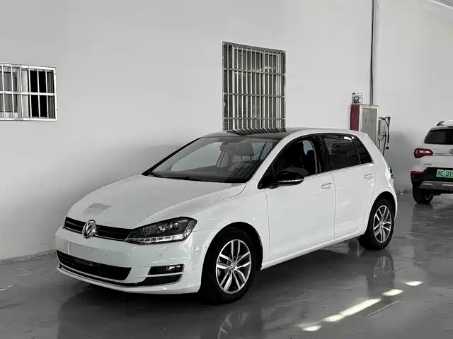 Volkswagen Golf 2018 — купить из Китая под заказ