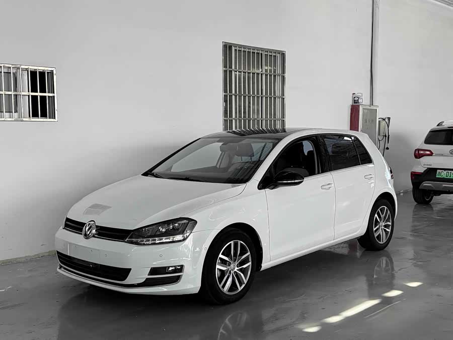 Volkswagen Golf 2018, фото 1