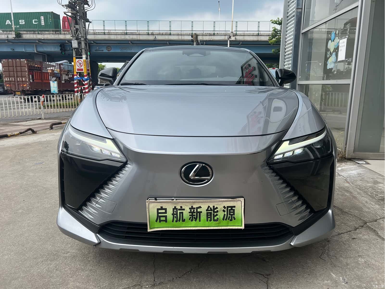 Lexus RZ, 2023 2