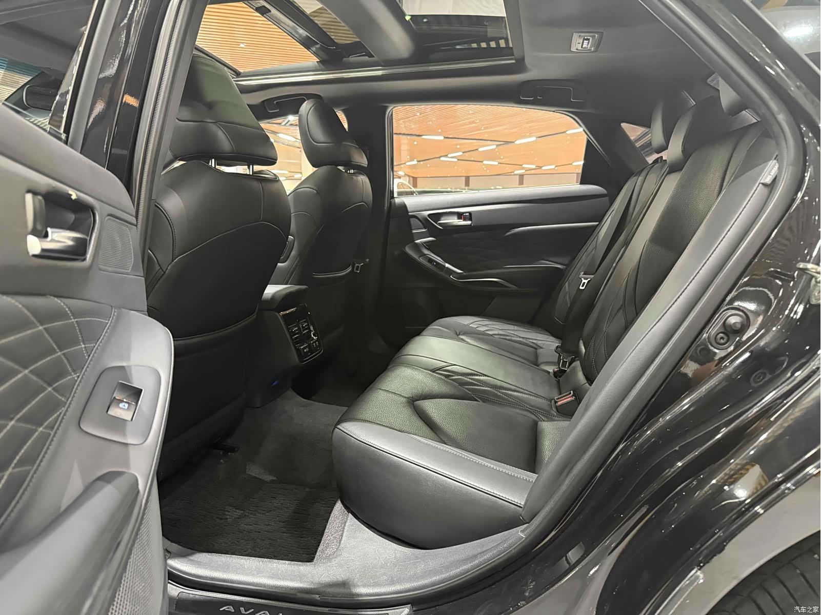 Toyota Avalon, 2019 12