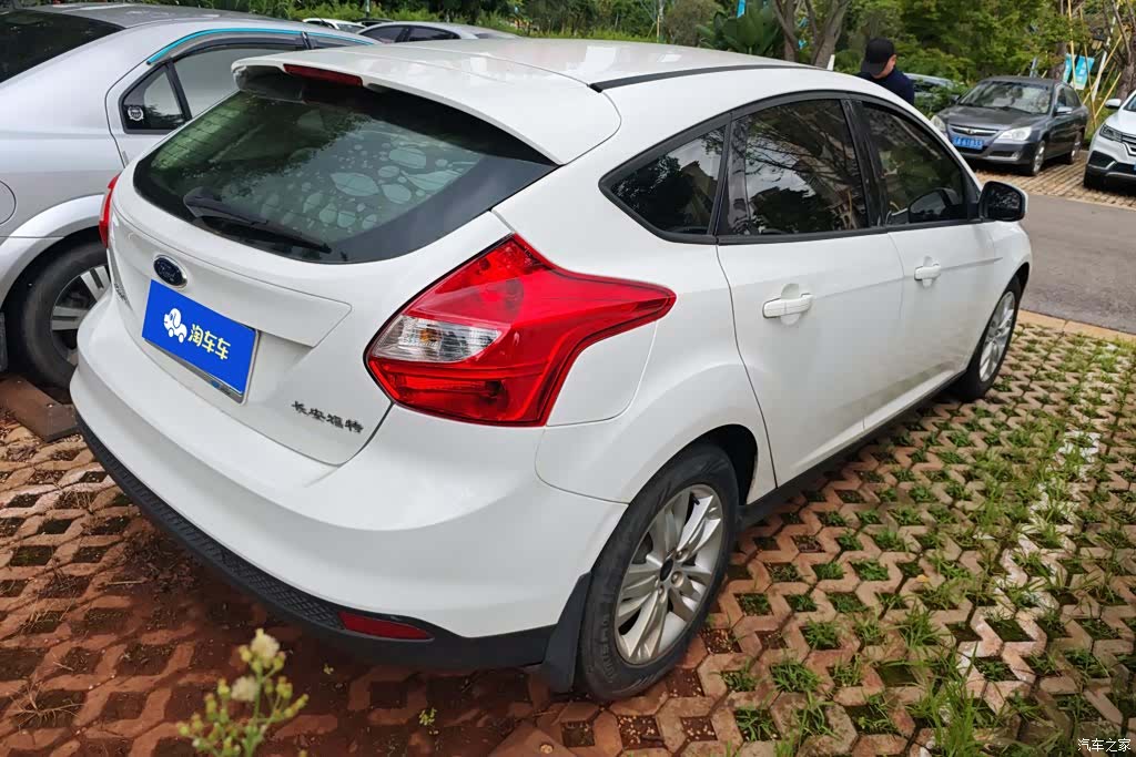 Ford Focus, 2014 3
