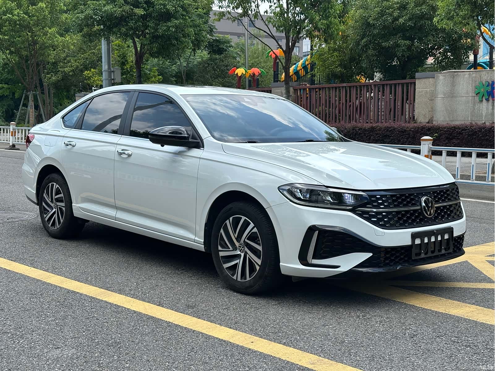 Volkswagen Lavida, 2023 3