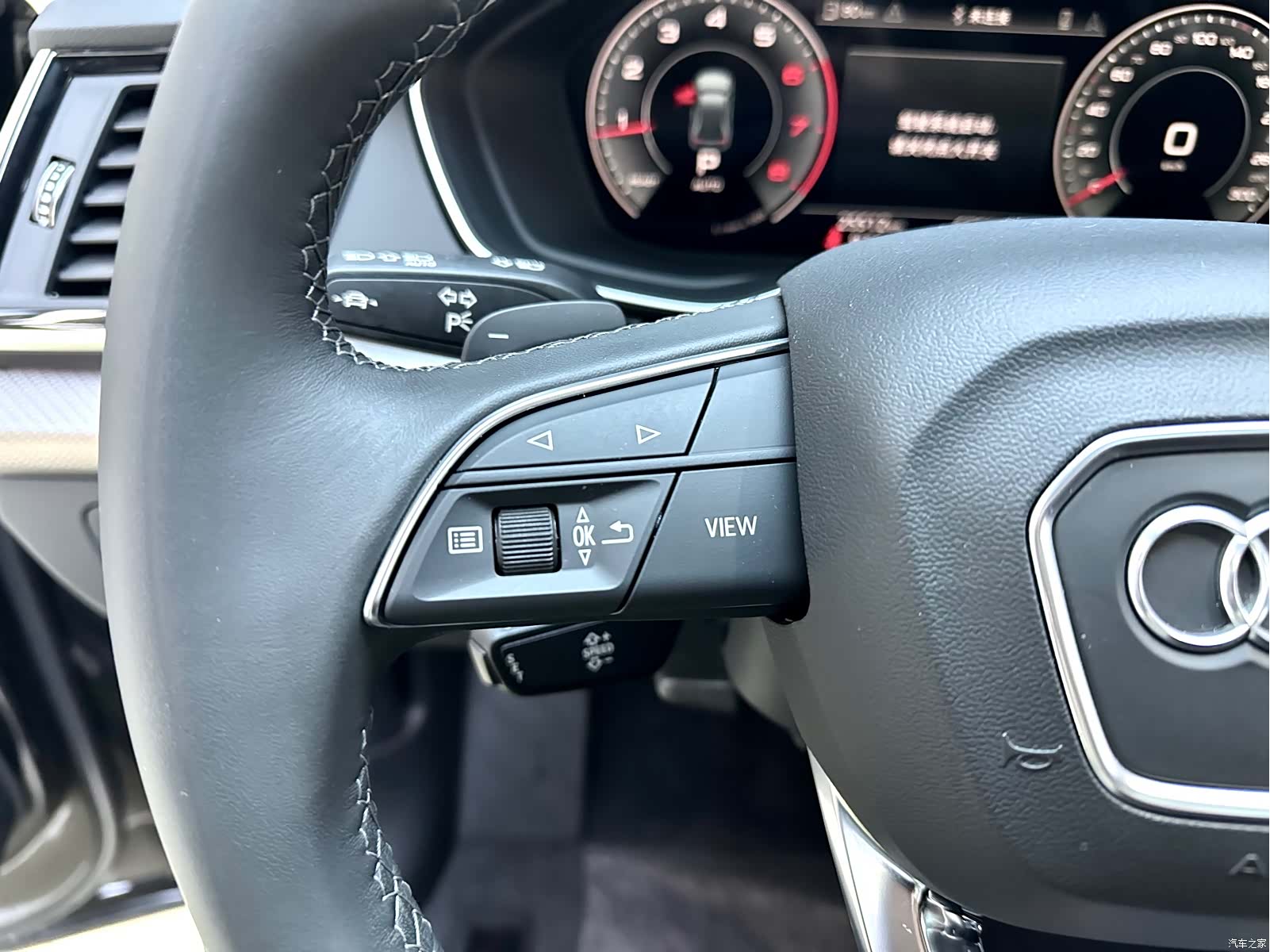 Audi Q5L, 2022 14