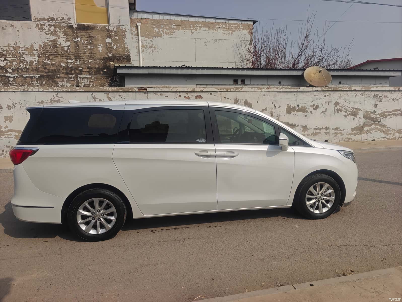 Buick GL8, 2018 7