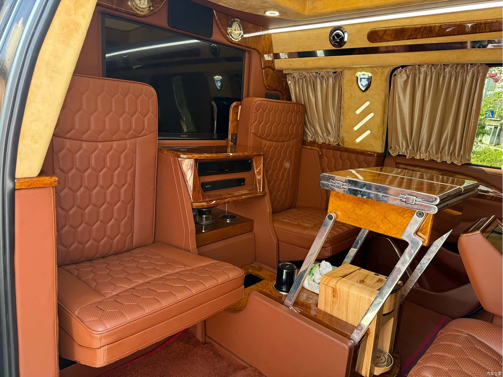 Cadillac Escalade, 2019 8