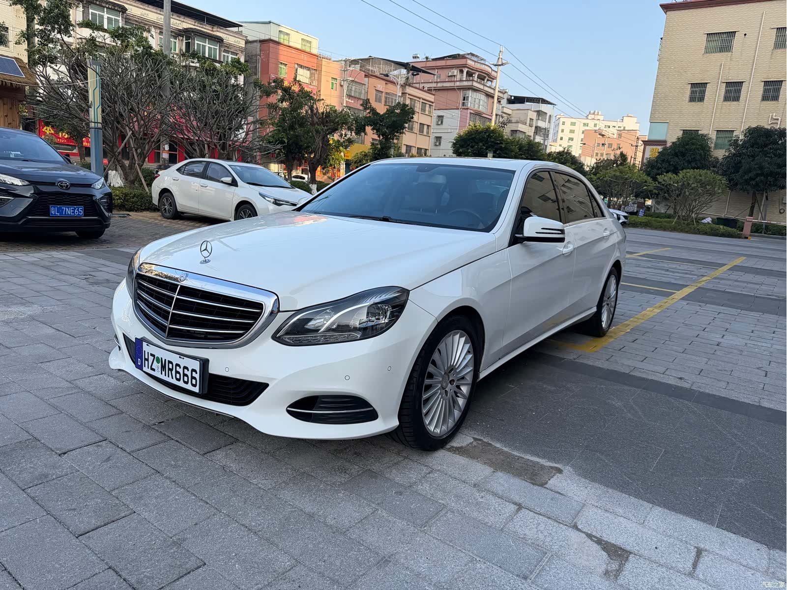 Mercedes-Benz E-Class, 2014 1
