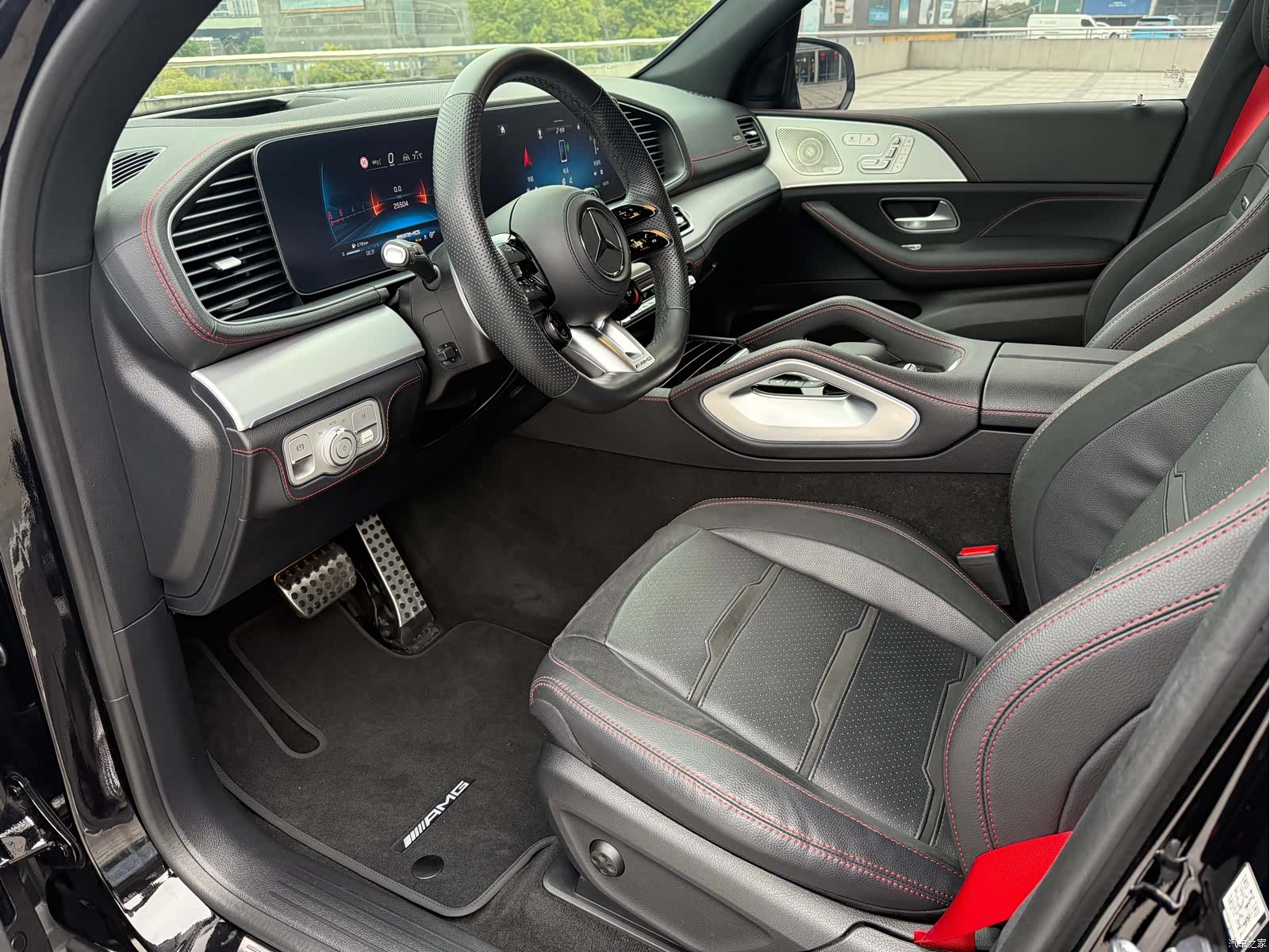 Mercedes-Benz GLE, 2024 12