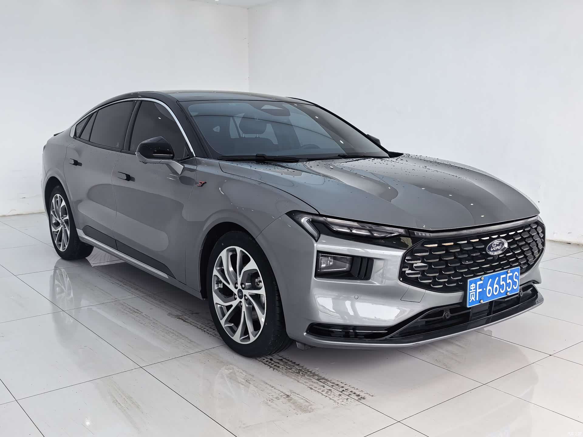 Ford Mondeo, 2024 3
