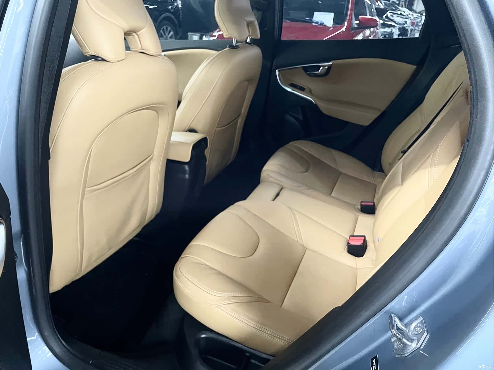 Volvo V40, 2018 12