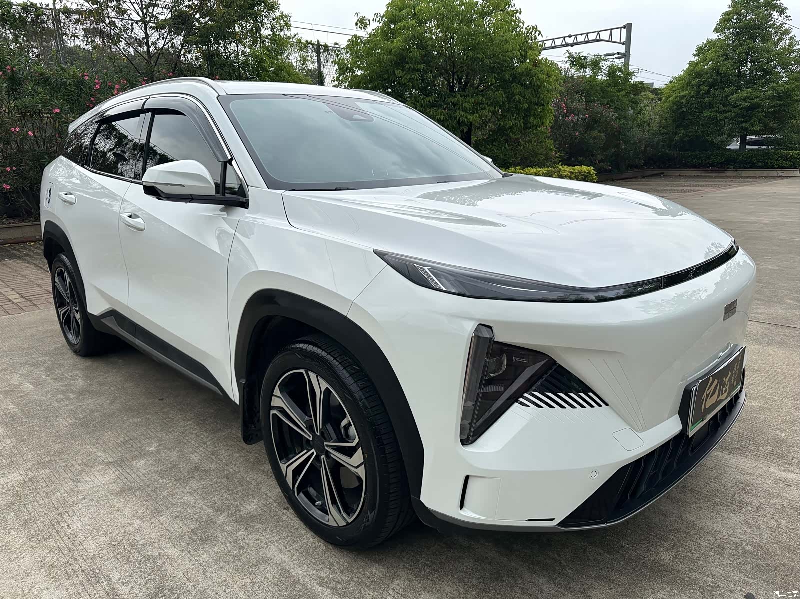Geely Galaxy L7, 2024 10