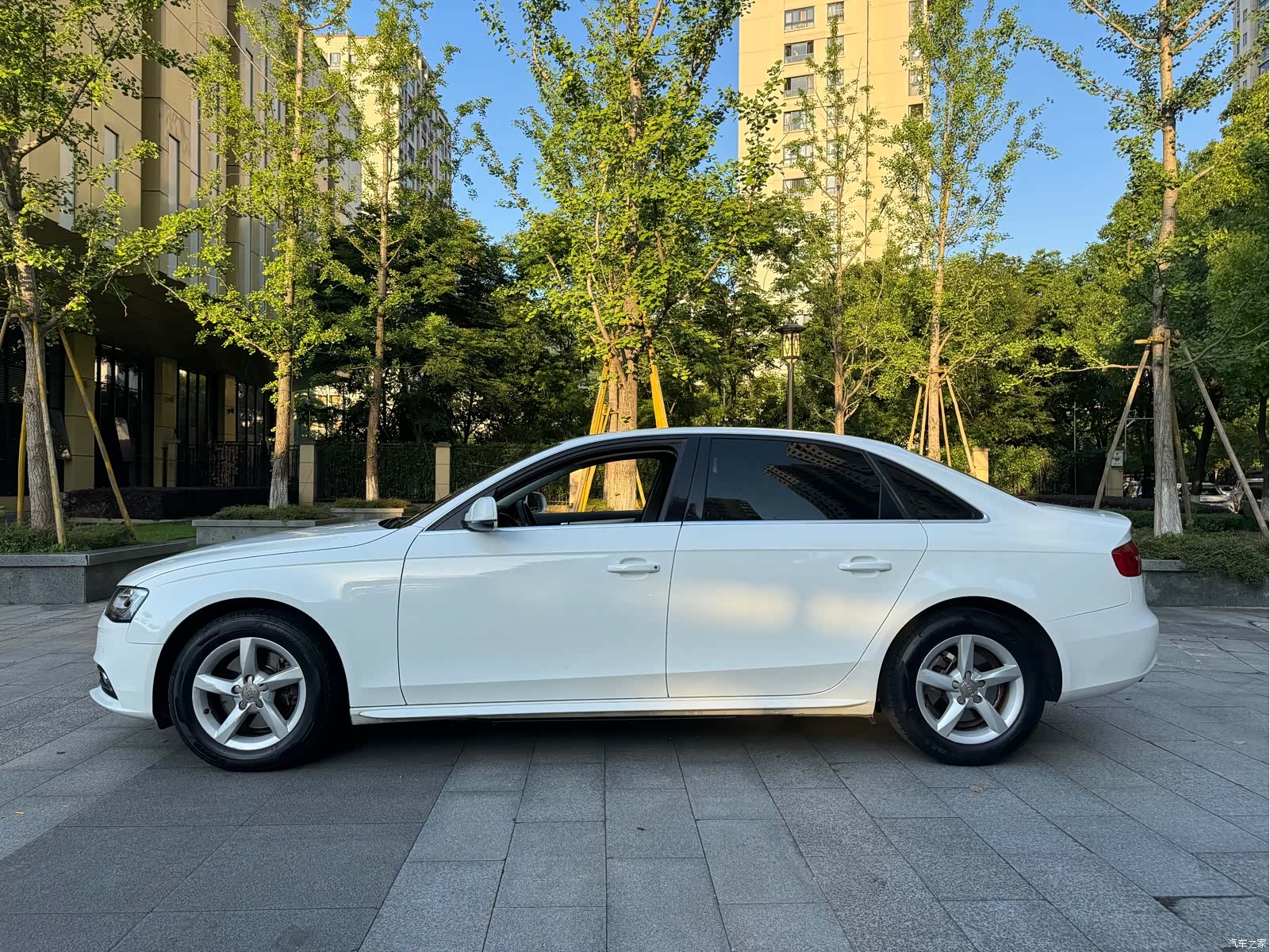 Audi A4L, 2014 7