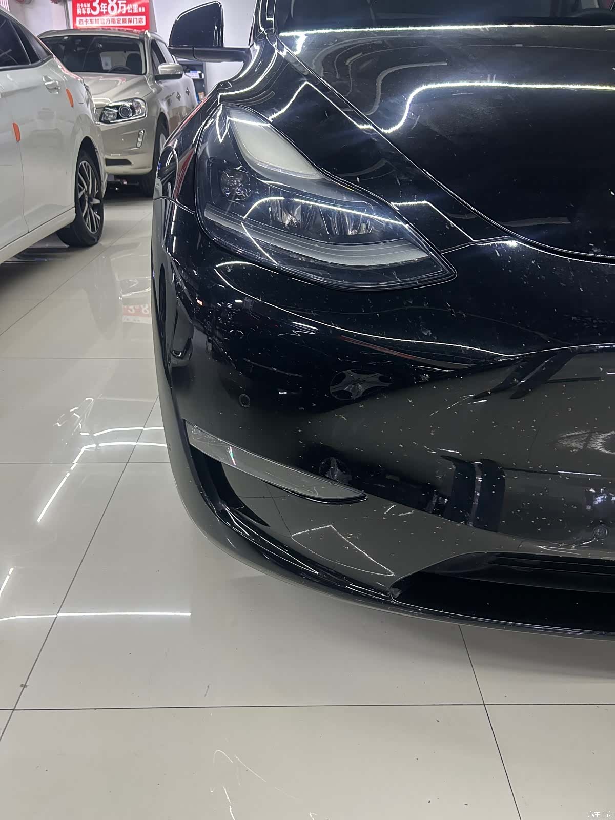 Tesla Model Y, 2021 10