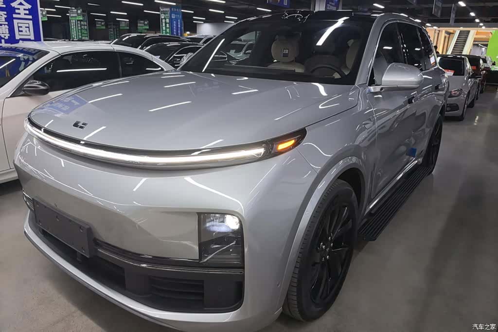 Li Auto L8, 2023 1