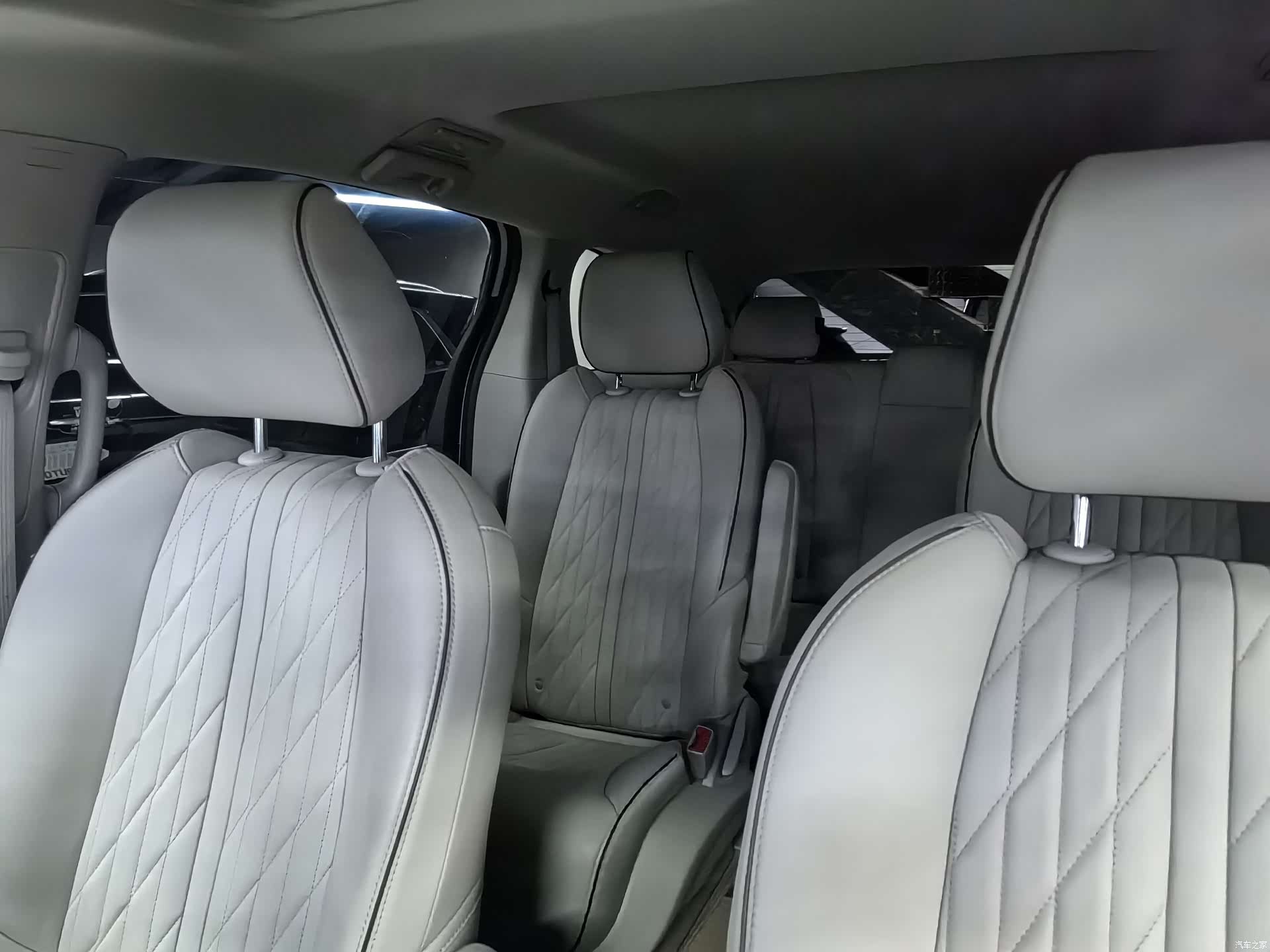 Buick GL8, 2022 10